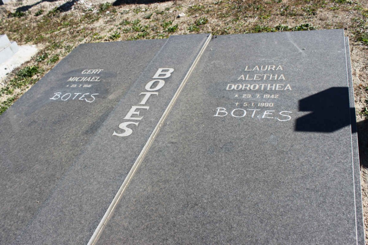 BOTES Gert Michael 1941- &amp; Laura Aletha Dorothea 1942-1990