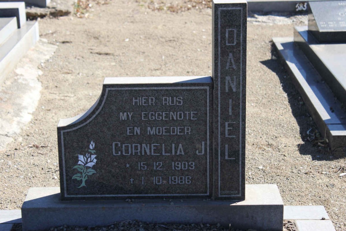 DANIEL Cornelia J. 1903-1986
