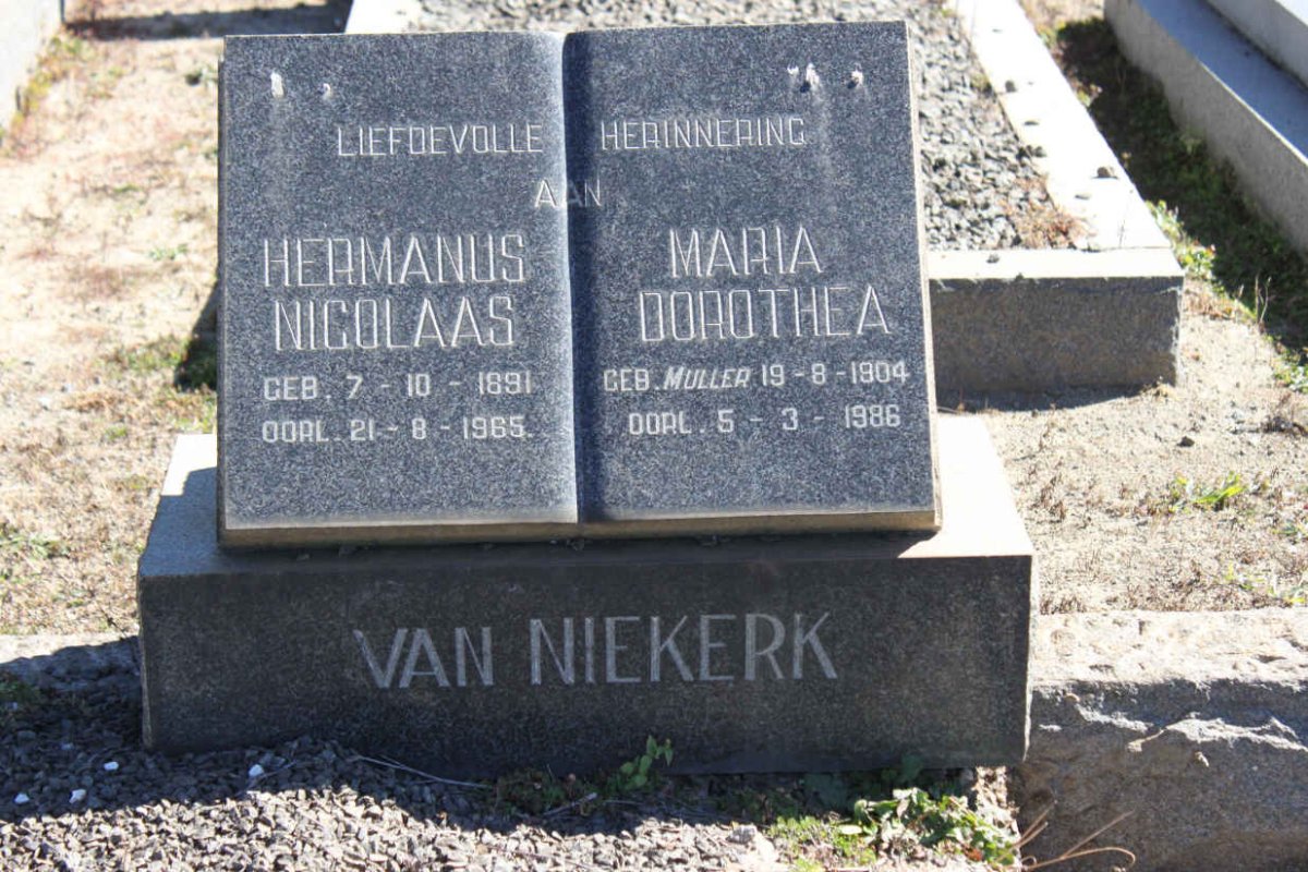 NIEKERK Hermanus Nicolaas, van 1891-1965 &amp; Maria Dorothea MULLER 1904-1986