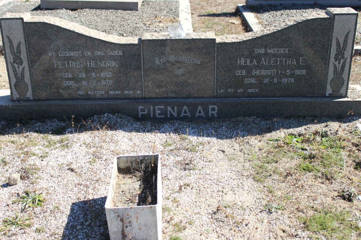PIENAAR Petrus Hendrik 1893-1970 &amp; Heila Aletta E. HERBST 1908-1979
