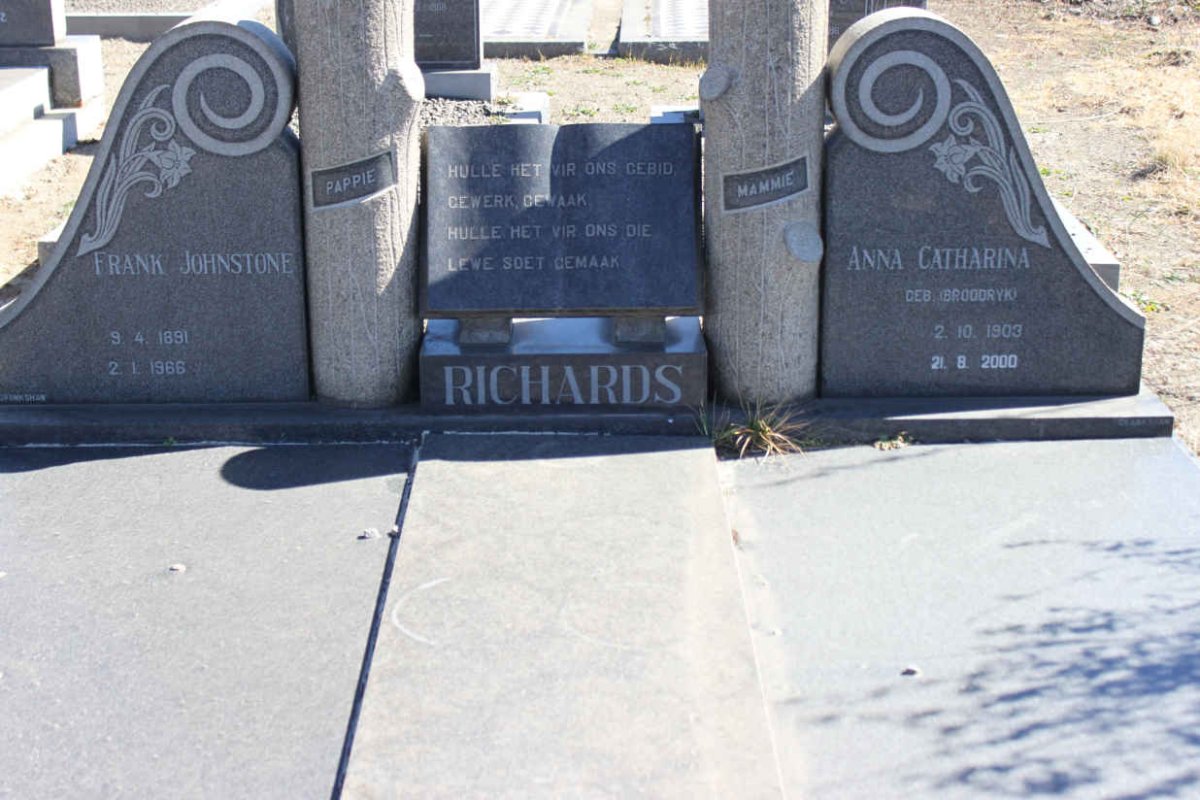 RICHARDS Frank Johnstone 1891-1966 &amp; Anna Catharina BROODRYK 1903-2000