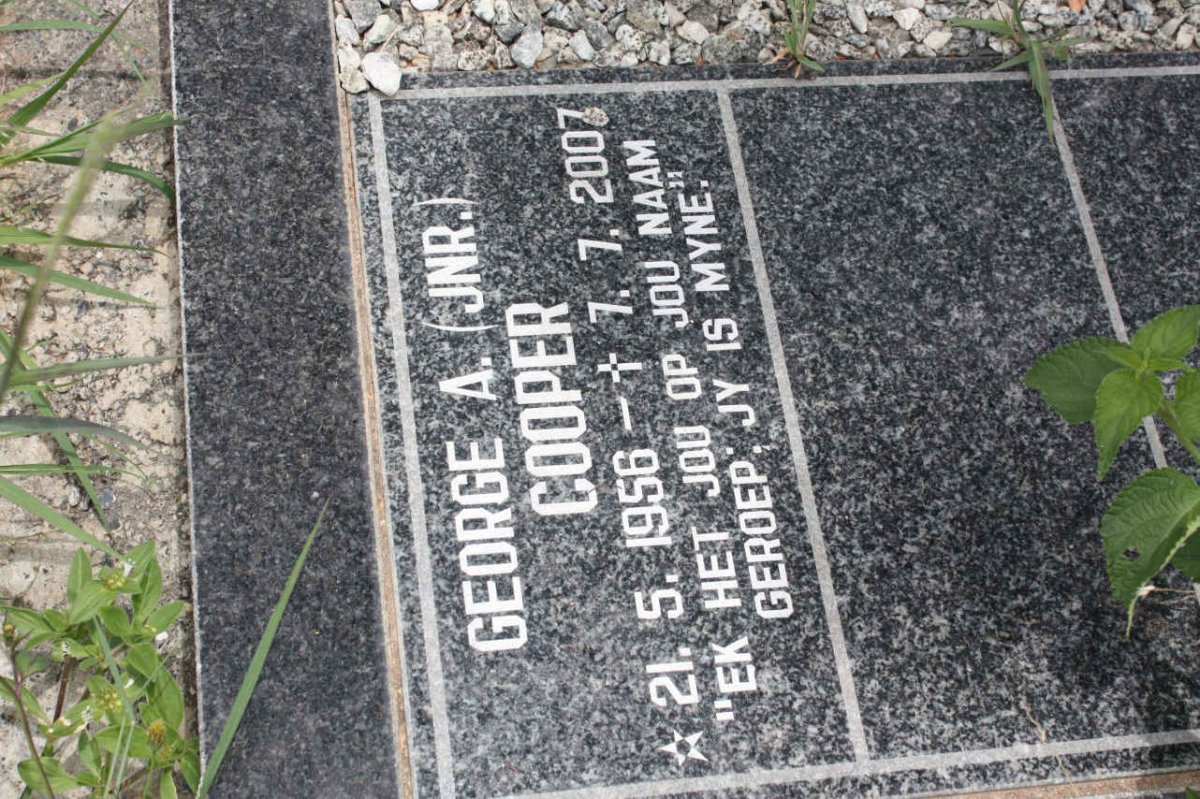 COOPER George A. 1956-2007