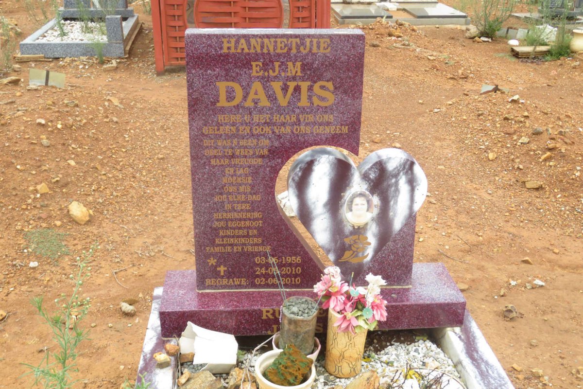 DAVIS E.J.M. 1956-2010
