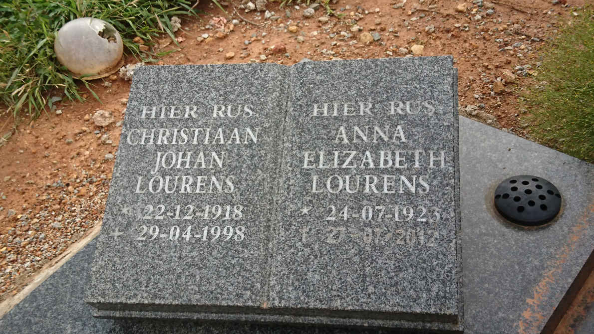 LOURENS Christiaan Johan 1918-1998 &amp; Anna Elizabeth 1923-2012