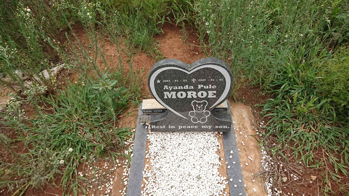 MOROE Ayanda Pule 2004-2007