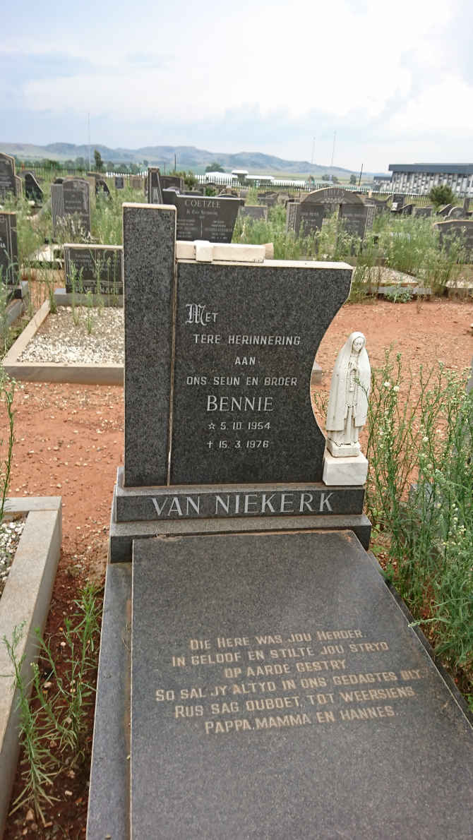 NIEKERK Bennie, van 1954-1976
