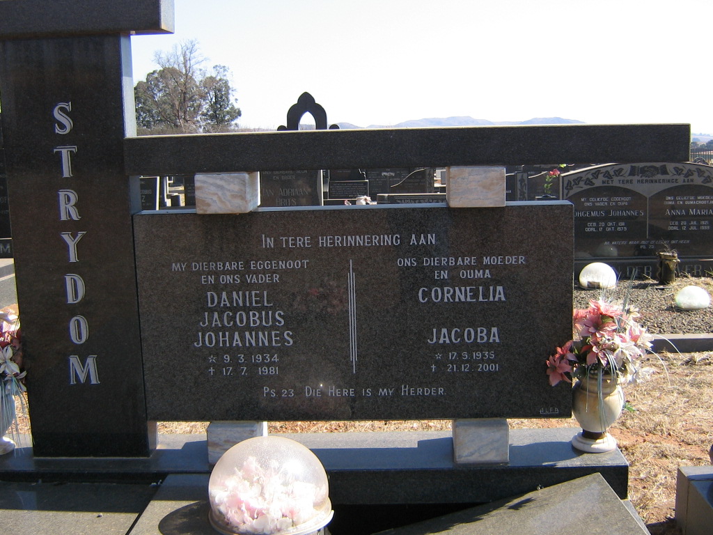STRYDOM Daniel Jacobus Johannes 1934-1981 &amp; Cornelia Jacoba 1935-2001