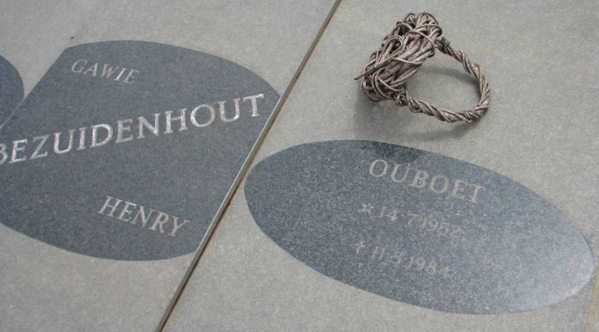 BEZUIDENHOUT Gawie Henry 1962-1984