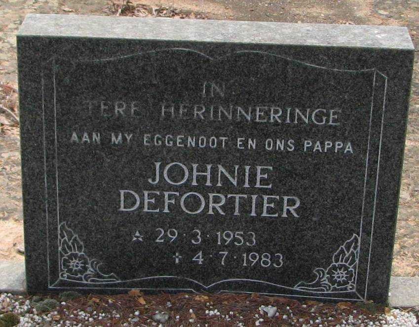 DEFORTIER Johnie1953-1983