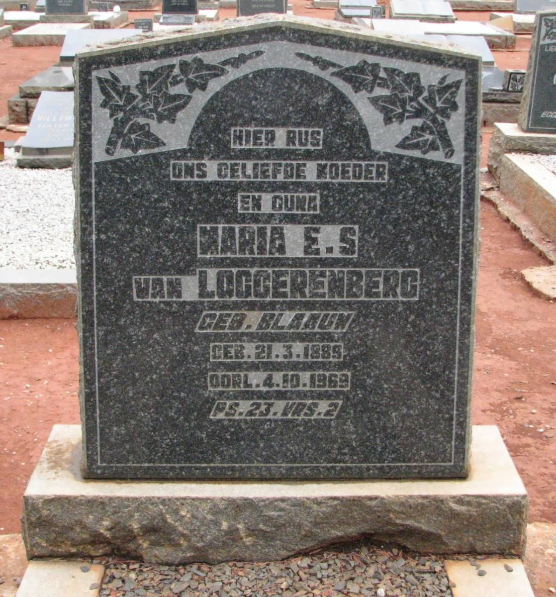 LOGGERENBERG Maria E.S., van nee BLAAUW 1889-1969