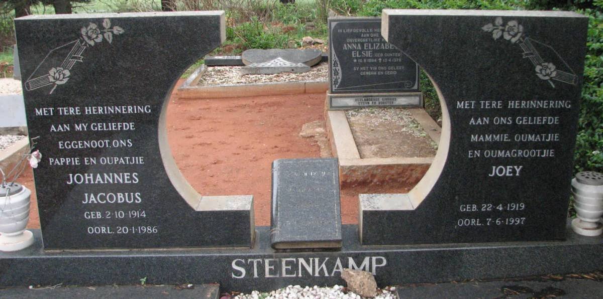 STEENKAMP Johannes Jacobus 1914-1986 &amp; Joey 1919-1997