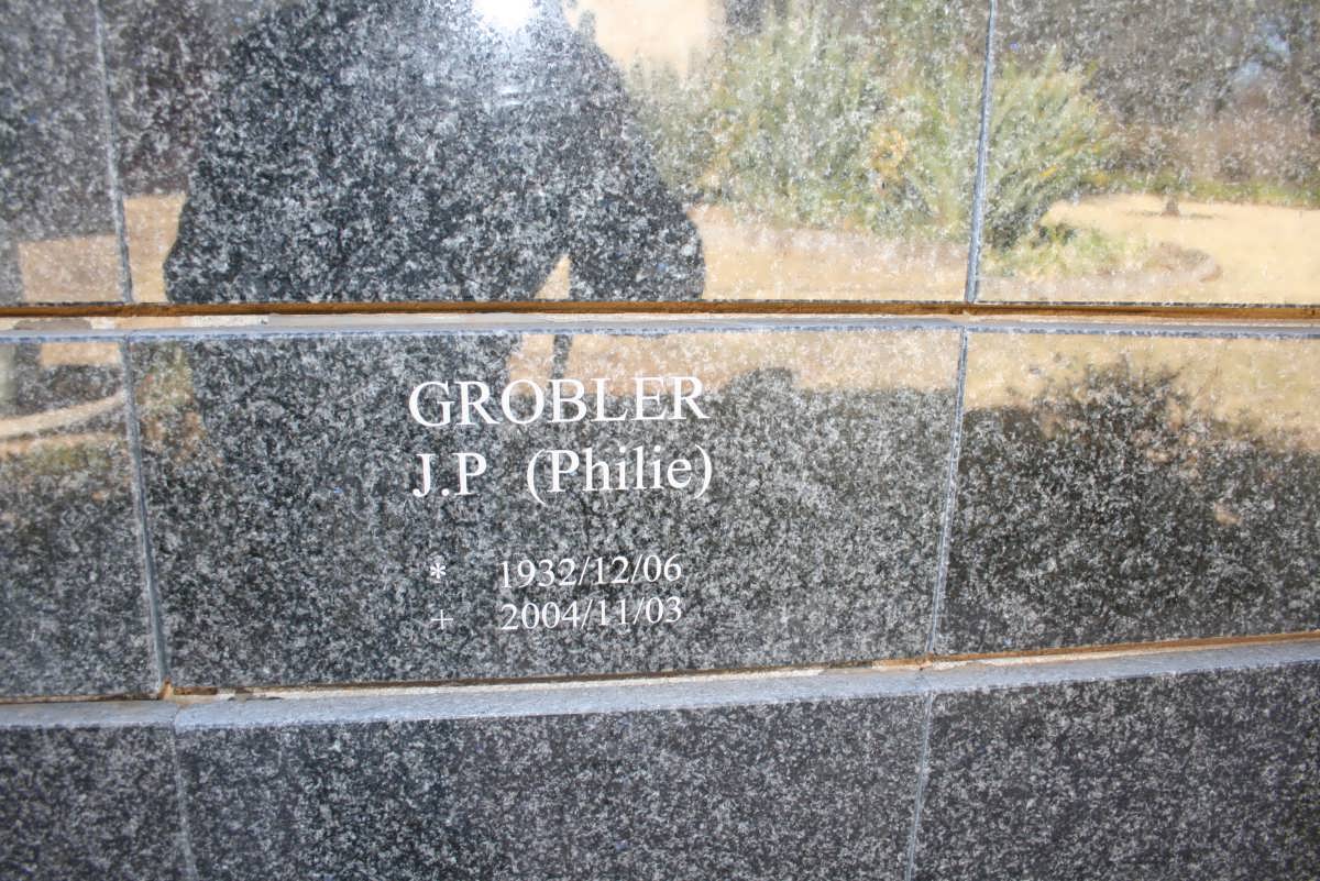 GROBLER J.P. 1932-2004