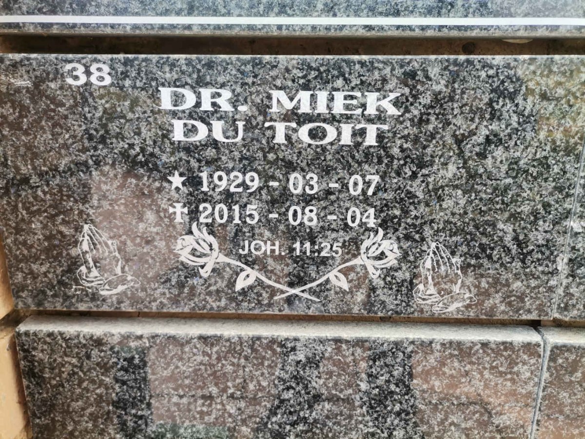TOIT Miek, du 1929-2015