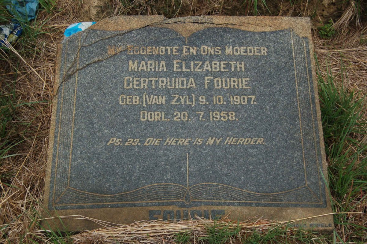 FOURIE Maria Elizabeth Gertruida nee VAN ZYL 1907-1958