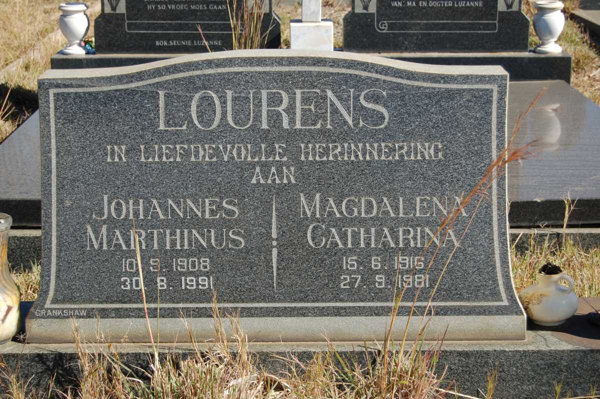 LOURENS Johannes Marthinus 1908-1991 &amp; Magdalena Catharina 1916-1981