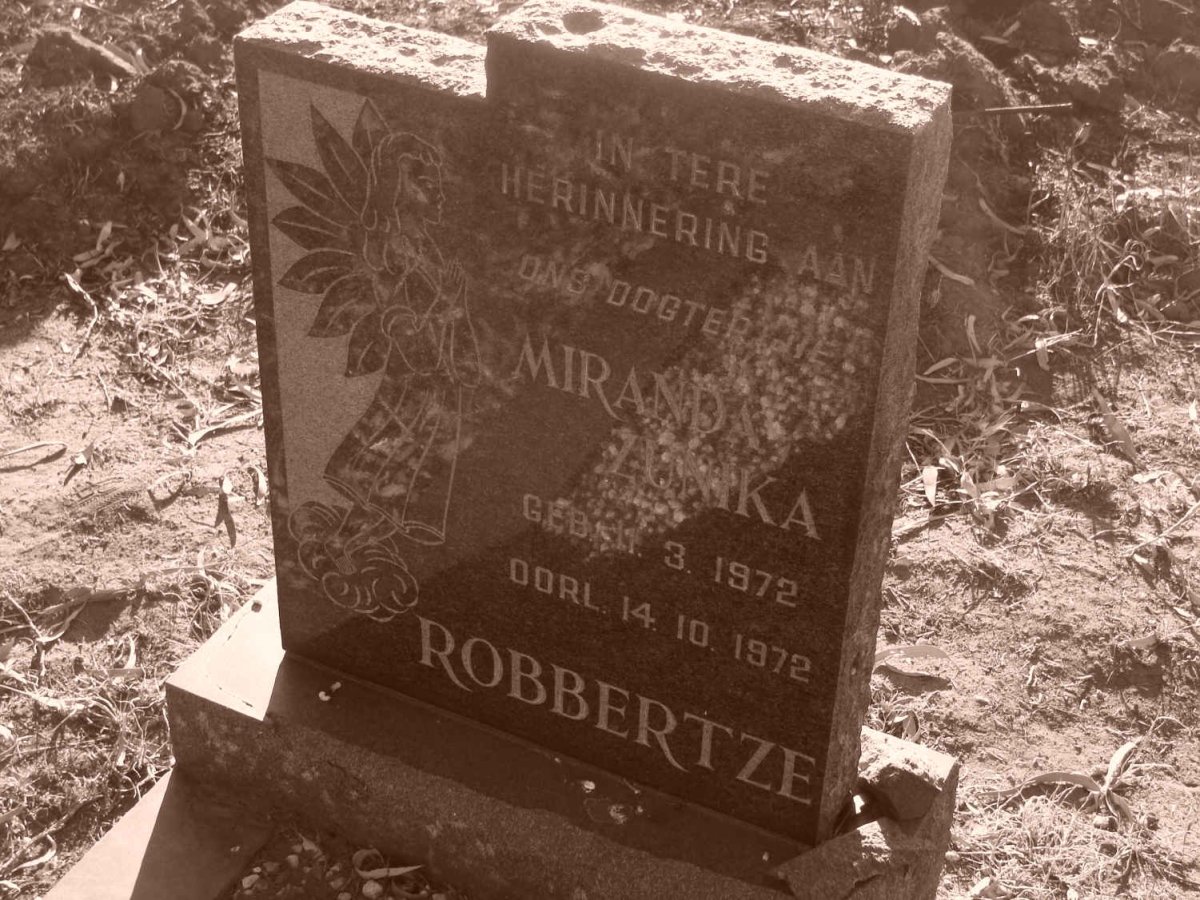 ROBBERTZE Miranda Zunika 1972-1972