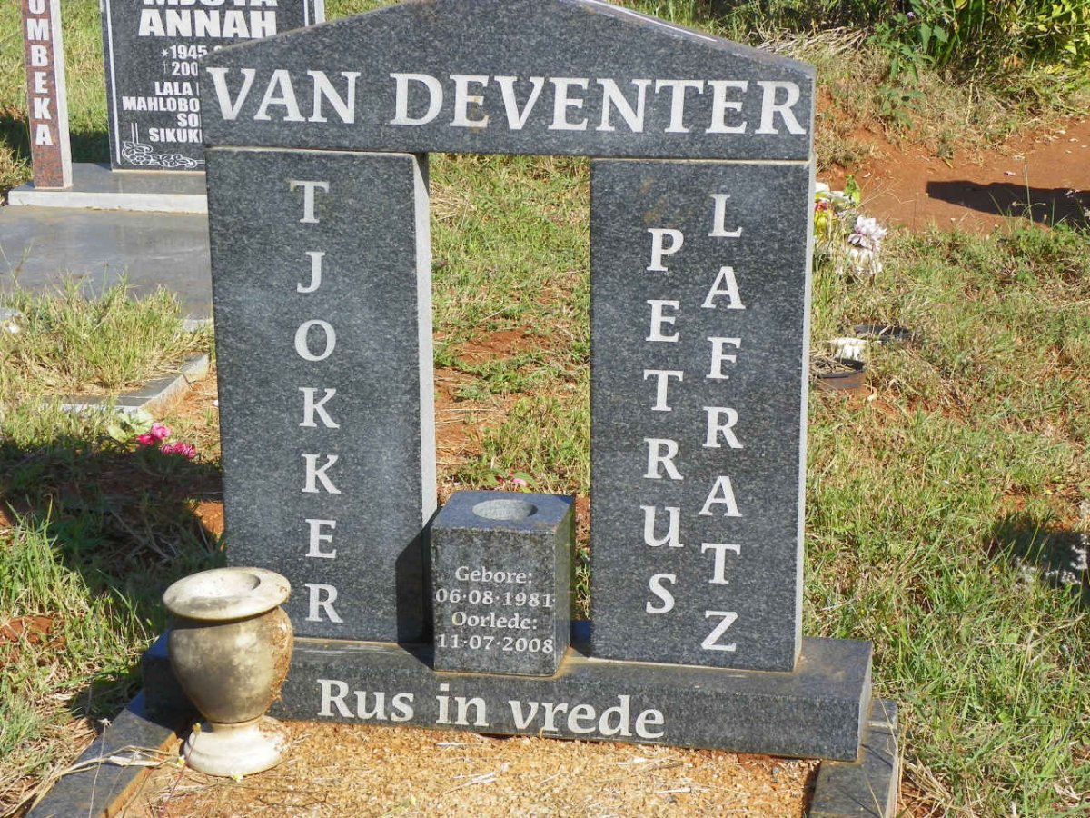 DEVENTER Petrus Lafratz, van 1981-2008