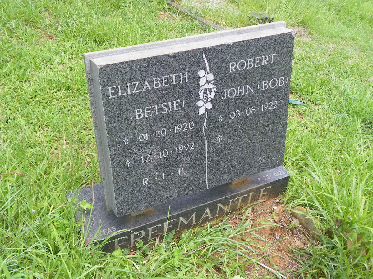 FREEMANTLE Robert John 1922- &amp; Elizabeth 1920-1992
