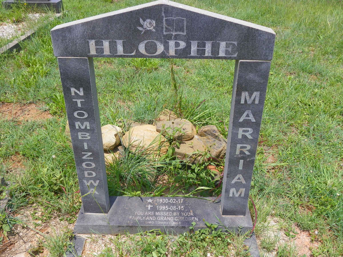 HLOPHE Ntombizodwa Marriam 1930-1995