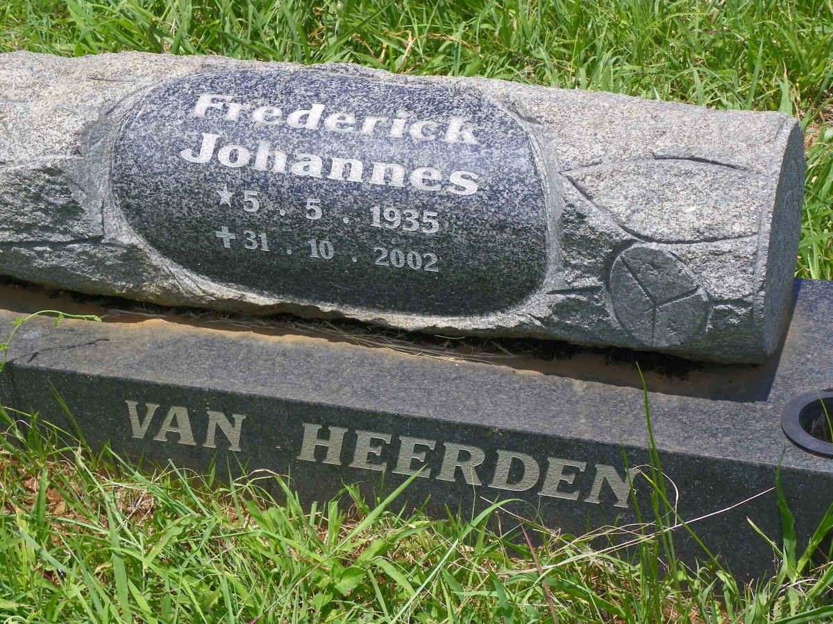 HEERDEN Frederick Johannes, van 1935-2002