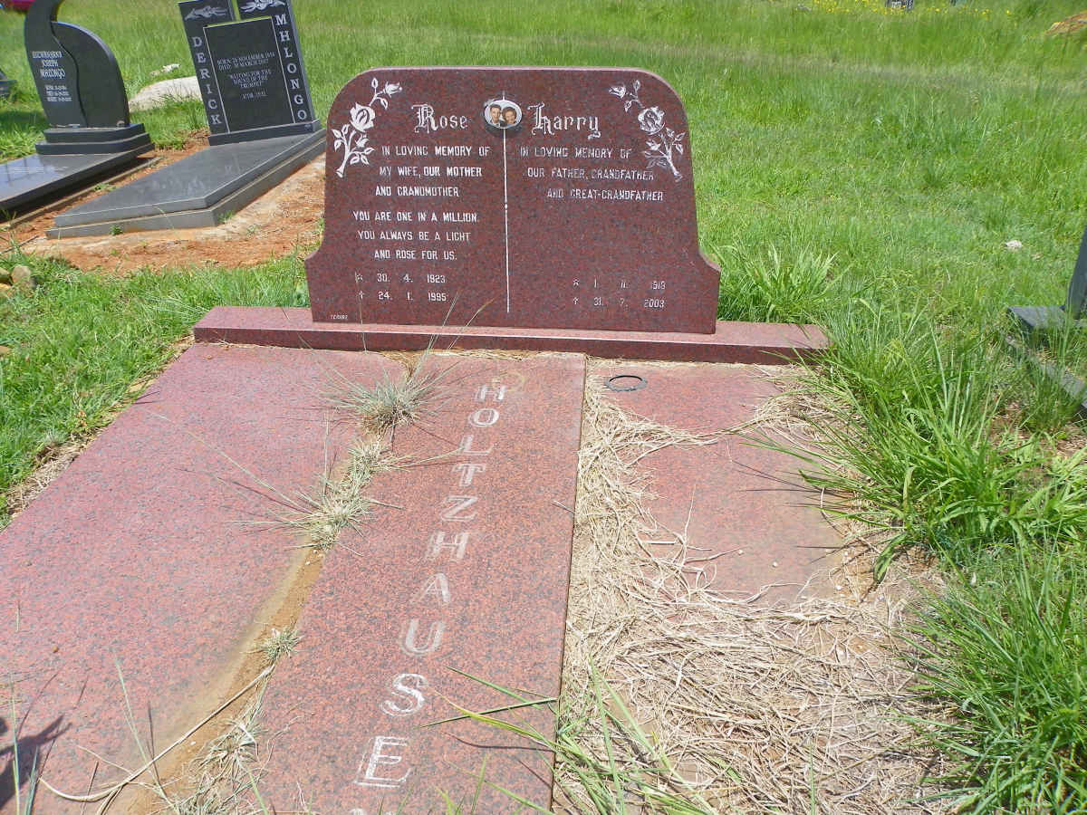 HOLTZHAUSEN Harry 1918-2003 & Rosa 1923-1995