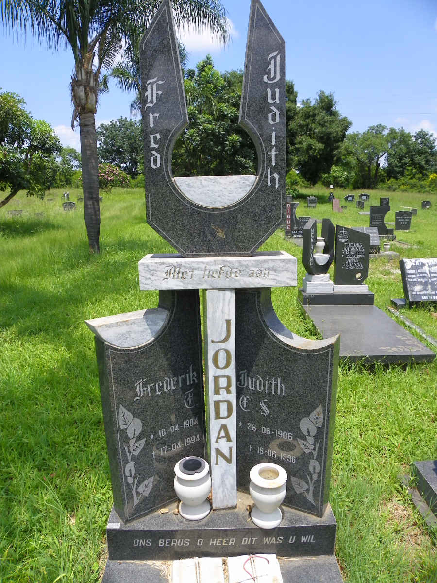 JORDAAN Frederik T. 1904-1994 &amp; Judith E.S. 1906-1996