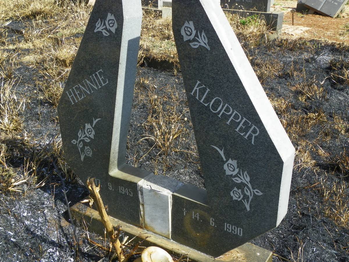 KLOPPER Hennie 1945-1990