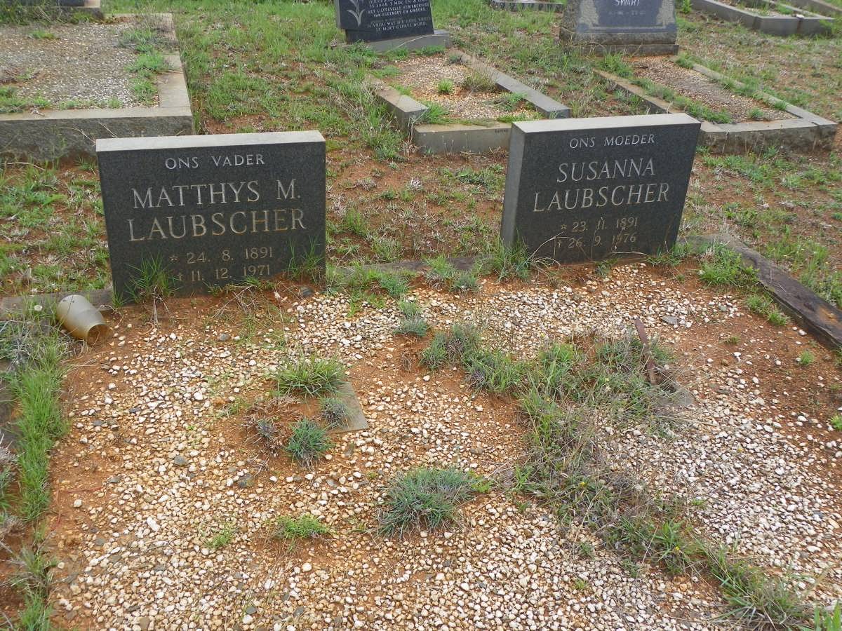 LAUBSCHER Matthys M. 1891-1971 &amp; Susanna 1891-1976