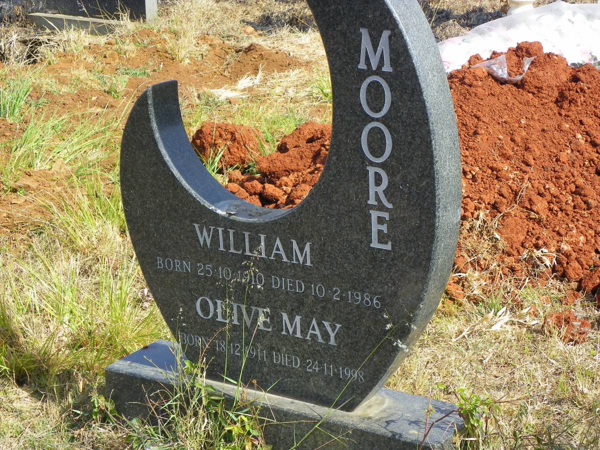 MOORE William 1910-1986 &amp; Olive May 1911-1998