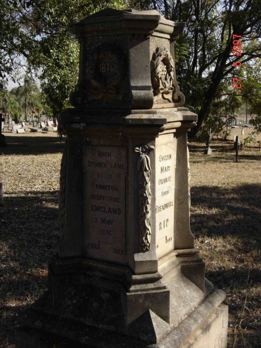ORANJE Evelyn Mary nee TREADWELL 1874-1895  (a)