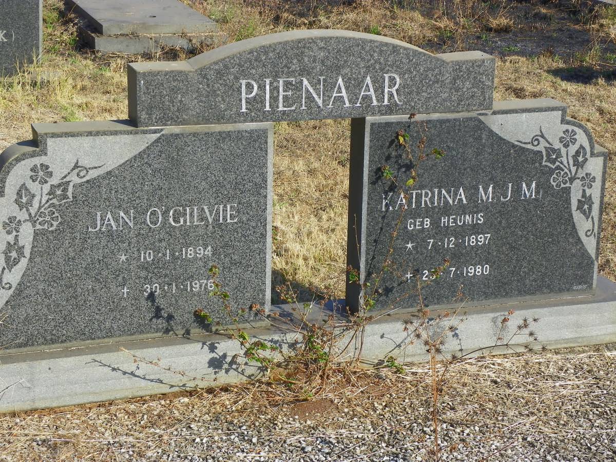PIENAAR Jan O'Gilvie 1894-1976 &amp; Katrina M.J.M. HEUNIS 1897-1980