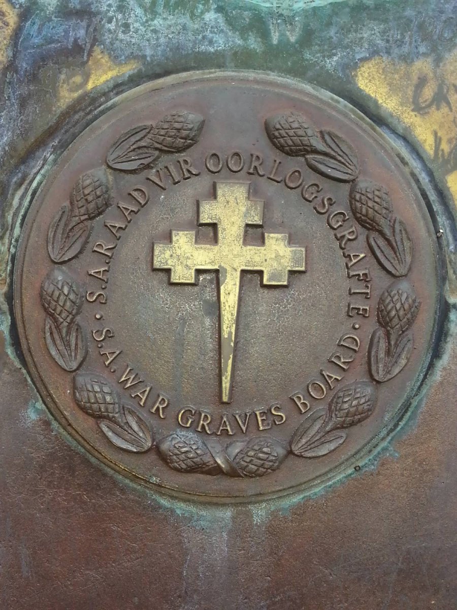 06. Plaque of the S.A. War Graves Board / S.A Raad vir Oorlogsgrafte