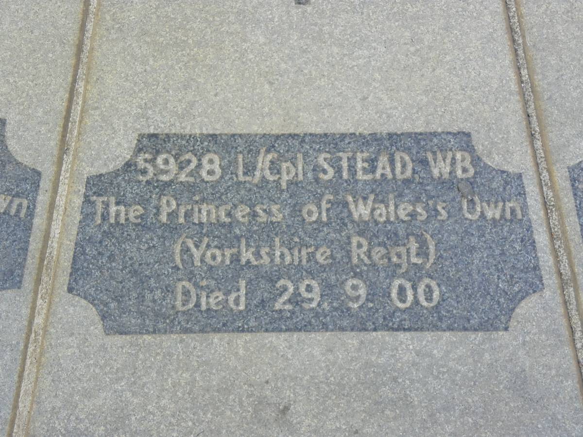 STEAD W.B. -1900