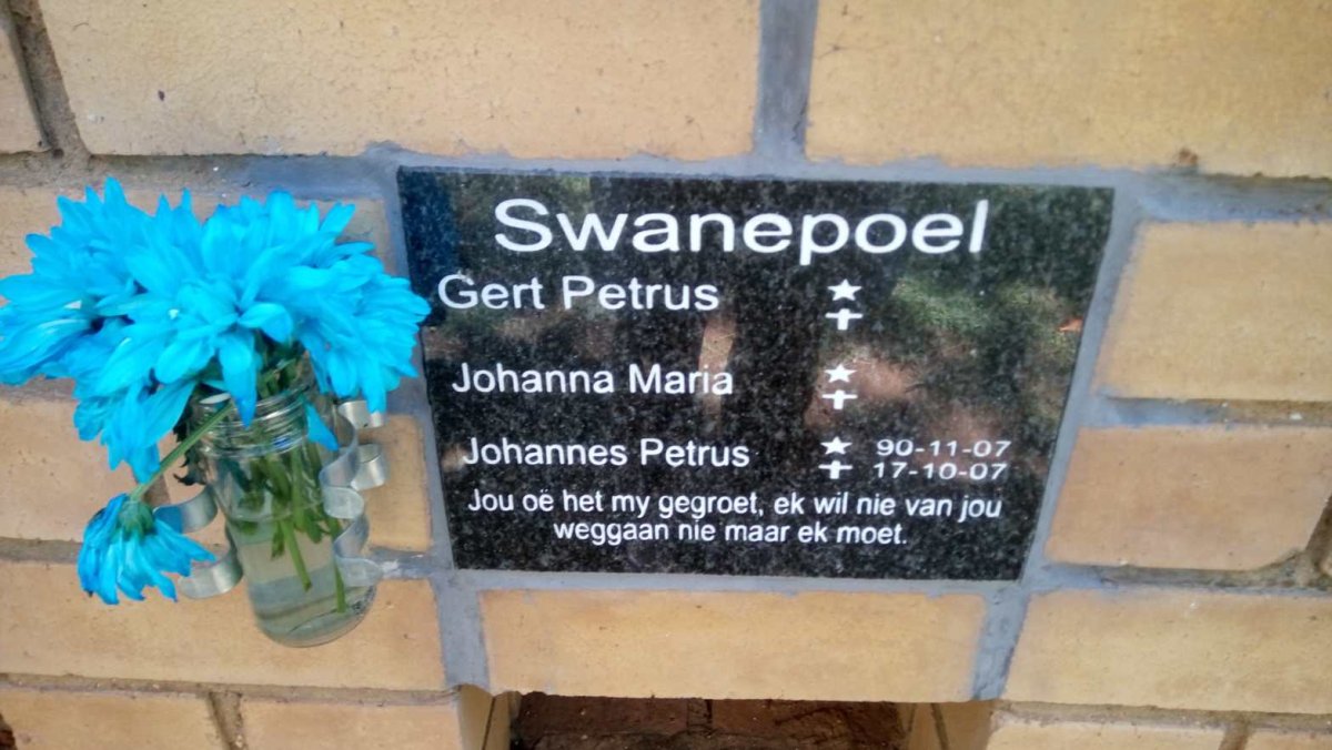 SWANEPOEL Gert Petrus &amp; Johanna Maria :: SWANEPOEL Petrus 1990-2017