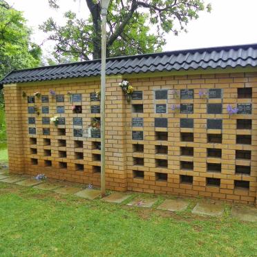 Mpumalanga, BARBERTON, NG Kerk,  Muur van Herinnering