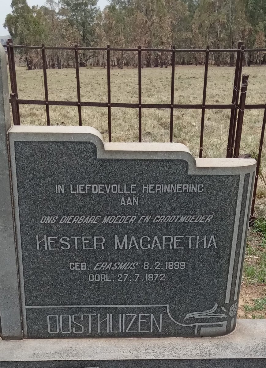 OOSTHUIZEN Barend Jacobus 1895-1971 & Hester Magaretha nee ERASMUS 1899-1972_3
