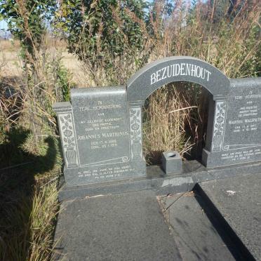 BEZUIDENHOUT Johannes Marthinus 1899-1971 & Martha Magrietha 1907-1990
