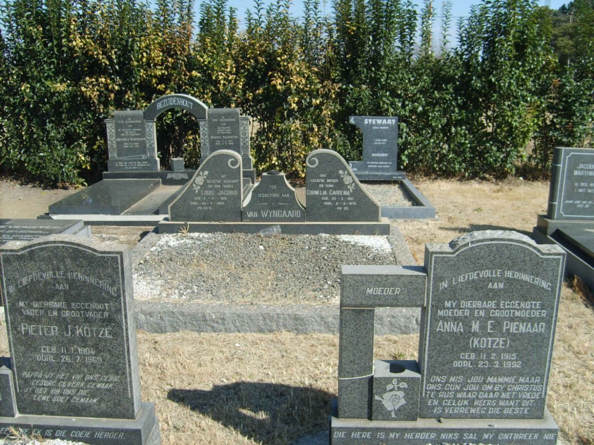 KOTZE Pieter J. 1904-1969 &amp; Anna M.E. PIENAAR 1915-1992