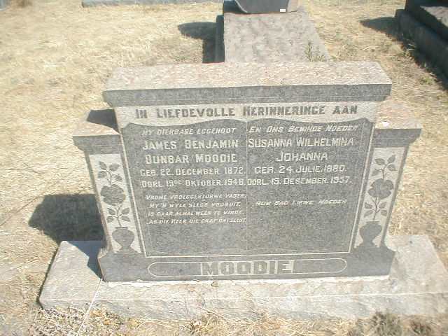 MOODIE James Benjamin Dunbar 1872-1948 &amp; Susanna Wilhelmina Johanna MOODIE 1880-1957