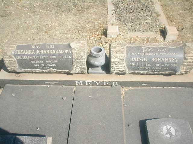 MEYER Jacob Johannes 1891-1946 &amp; Susanna Johanna Jacoba ERASMUS 1897-1965