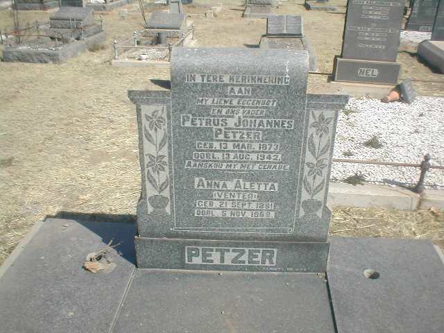 PETZER Petrus Johannes 1873-1942 &amp; Anna Aletta VENTER 1881-1968