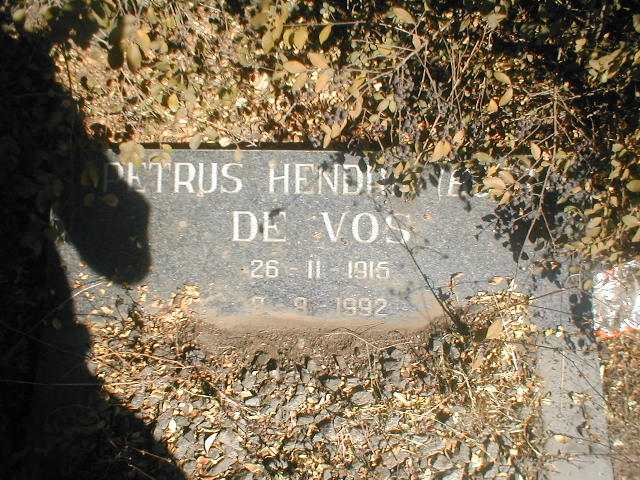 VOS Petrus Hendrik, de 1915-1992