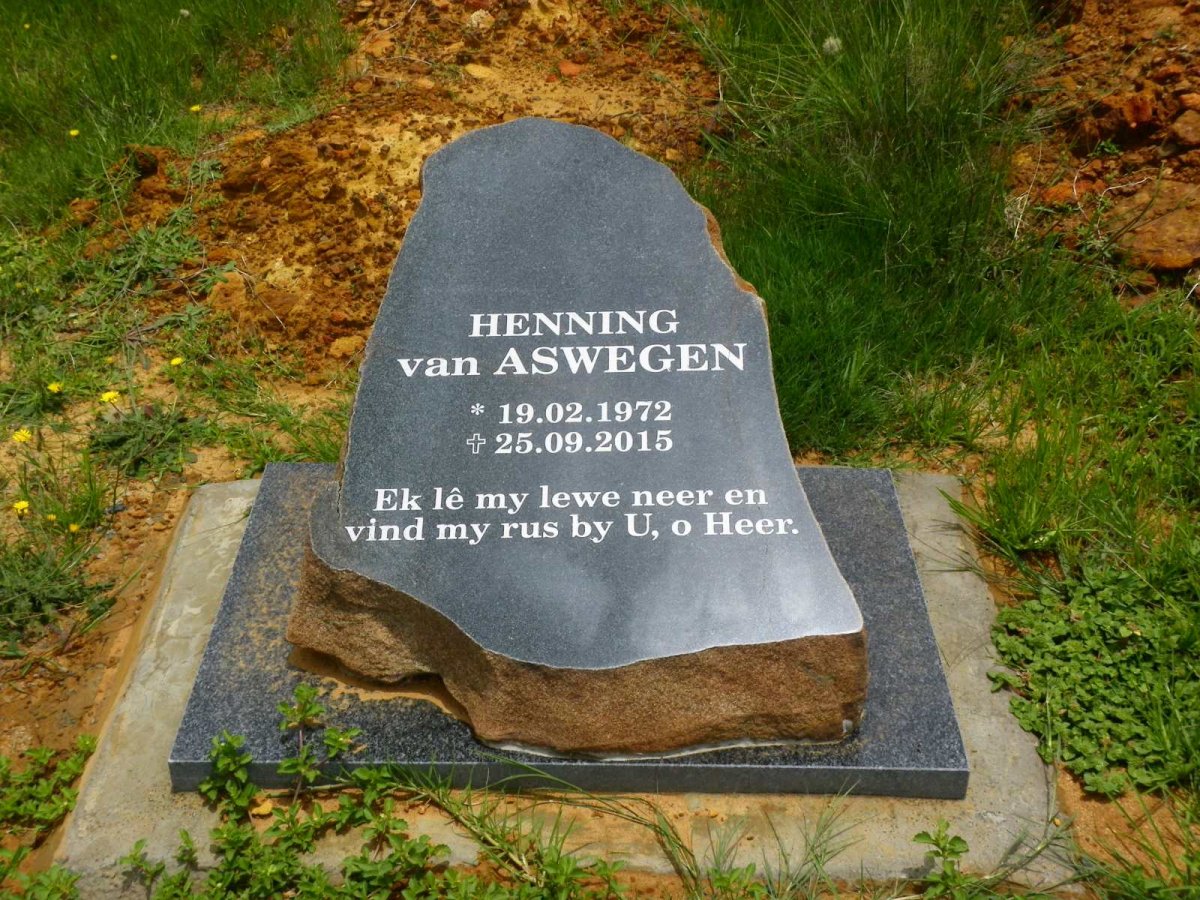 ASWEGEN Henning, van 1972-2015