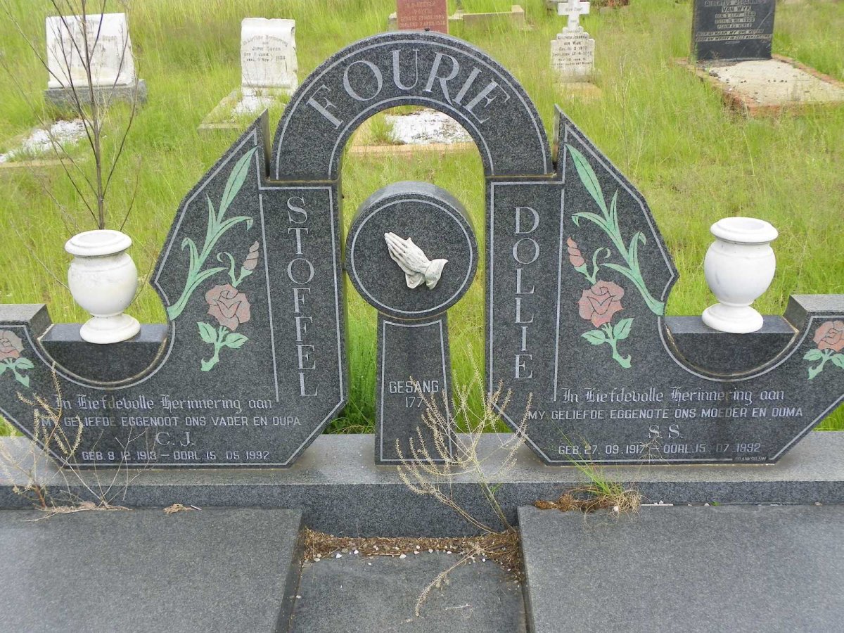 FOURIE C.J. 1913-1992 &amp; S.S. 1917-1992