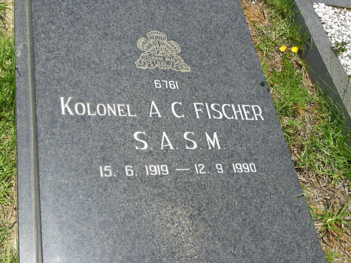 FISCHER A.C. 1919-1990 &amp; M.J. LANGENHOVEN 1921-2014