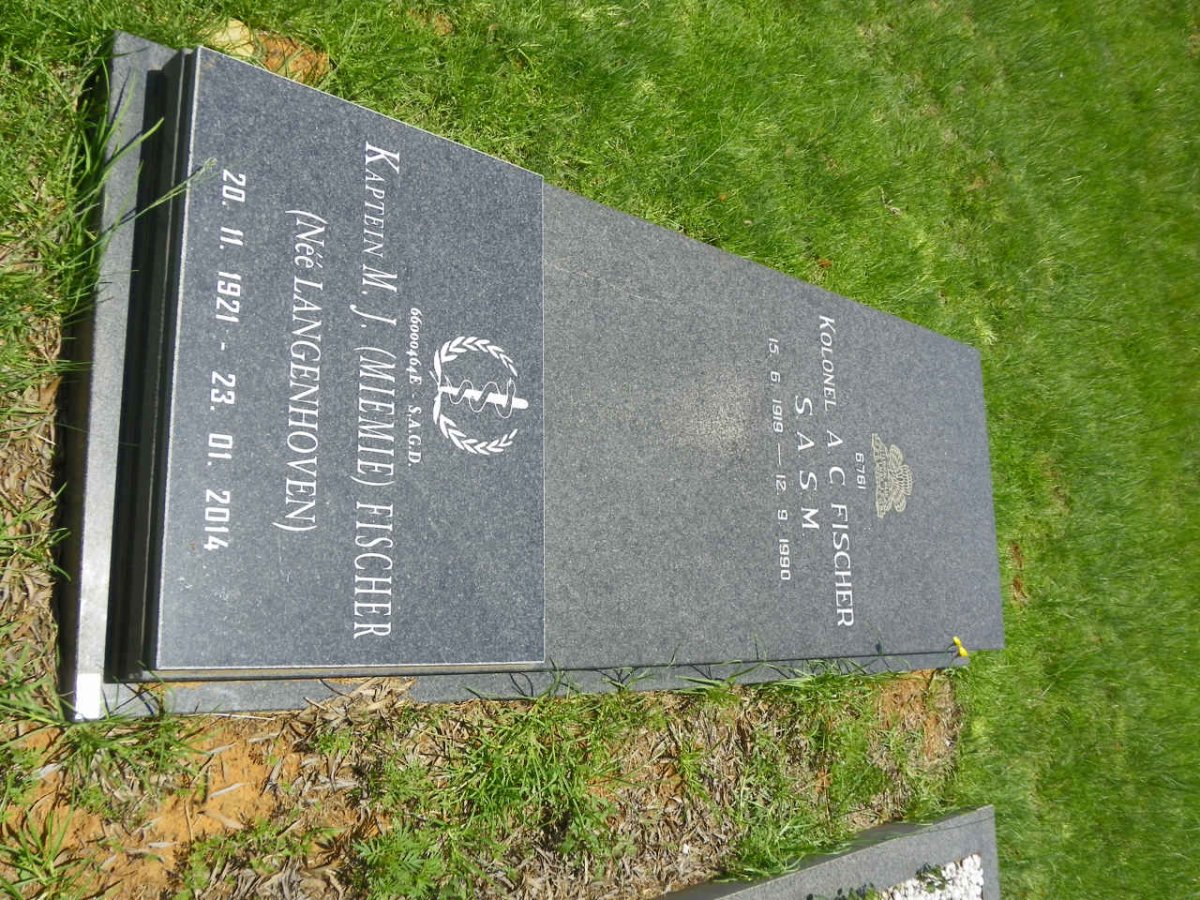 FISCHER A.C. 1919-1990 &amp; M.J. LANGENHOVEN 1921-2014