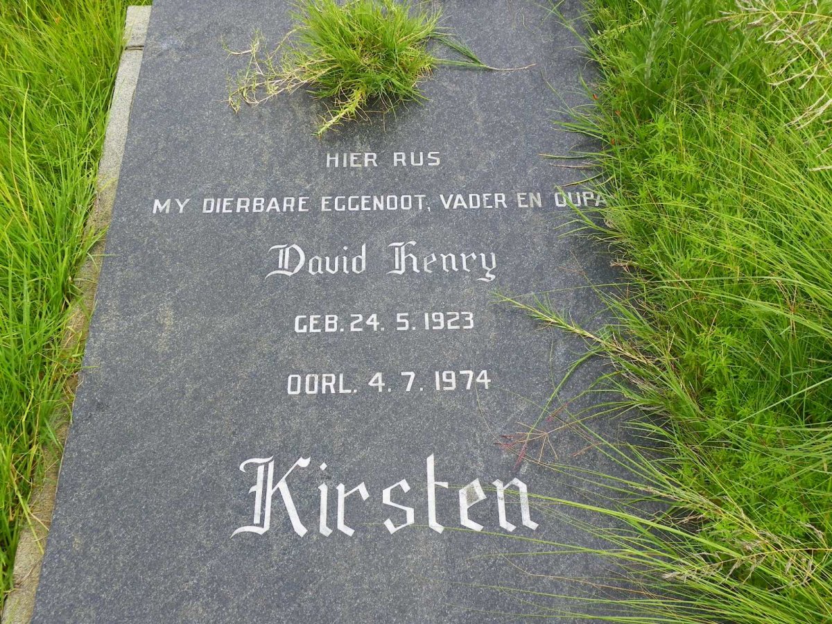 KIRSTEN David Henry 1923-1974 &amp; Martha Christina Elizabeth ROESTOFF 1926-2009