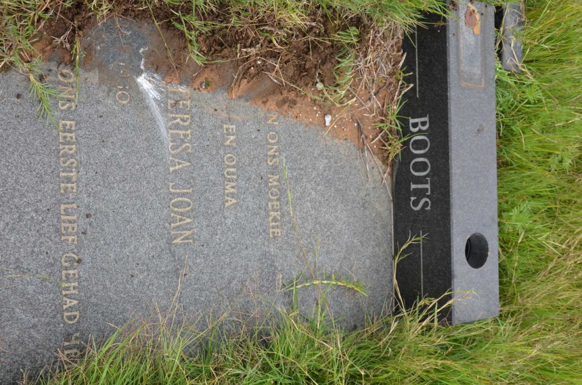 OLIVIER Pierre Victor 1922-1984 &amp; Teresa Joan 1930-