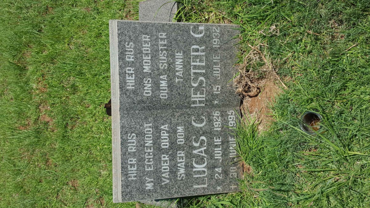 ? Lucas C. 1926-1995 &amp; Hester G. 1932-