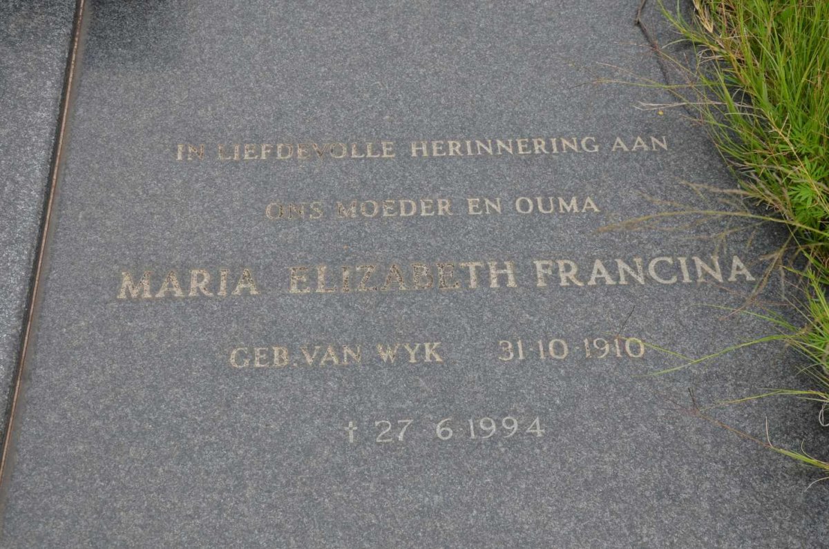 RENSBURG Marthinus, Janse van 1901-1985 &amp; Maria Elizabeth Francina VAN WYK 1910-1994